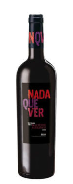 NADA QUE VER 2010
DOC RIOJA ALTA 
•A uniqueness that comes from being the first single-variety wine to go on sale since 2004 when we started to develop MATURANA TINTA, a minority variety in Rioja,
 which was in danger of extinction.
Varieties : 
100% Maturana Tinta